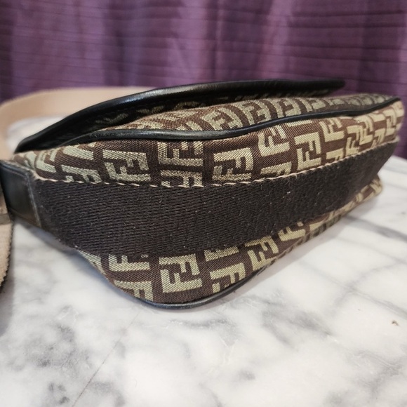 Authentic Fendi Brown Crossbody Bag with Iconic Logo - Picture 7 of 13